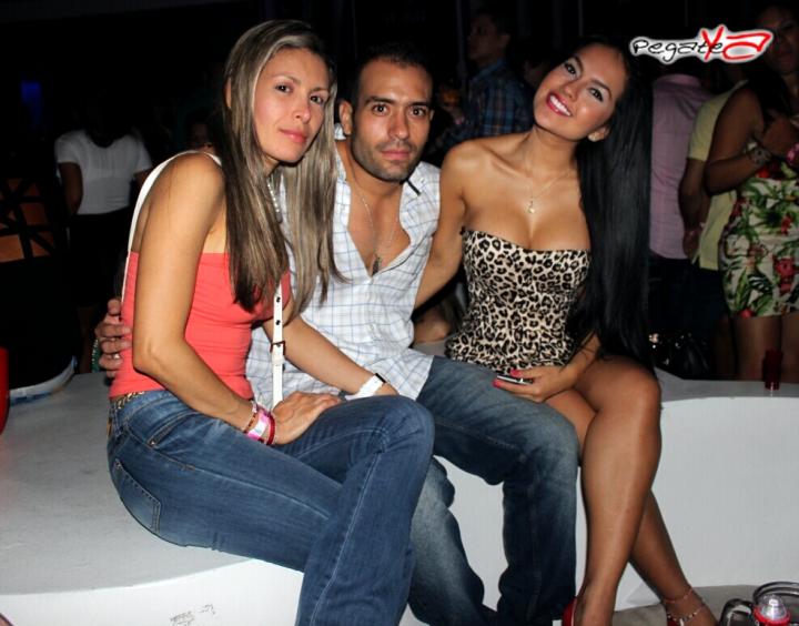 Foto 86 de Lolas Club - Amor y Amistad en Lolas Club Menga Cali, Cali