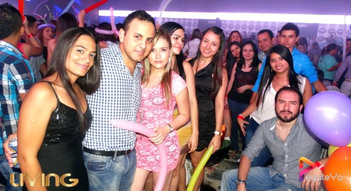 Foto 17 de Living - Abril 25 del 2015 en Living Night Club, Cali