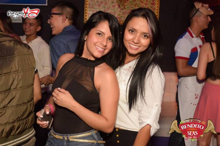 Foto 33 de Bendito Seas - Halloween 2014 en Discoteca Bendito Seas Medellin, Medellín