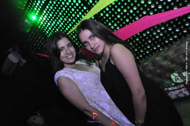 Foto 66 de PISO V - viernes 29 de sep 2017 en Bar Piso V Bucaramanga, Bucaramanga