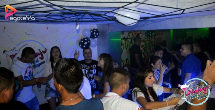 Foto 46 de MIDAJU - 3er - 4to Fds Nov. 2015 en Midaju Bar