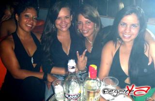 Foto 15 de Octubre 13 del 2012 en Discoteca Mayoral