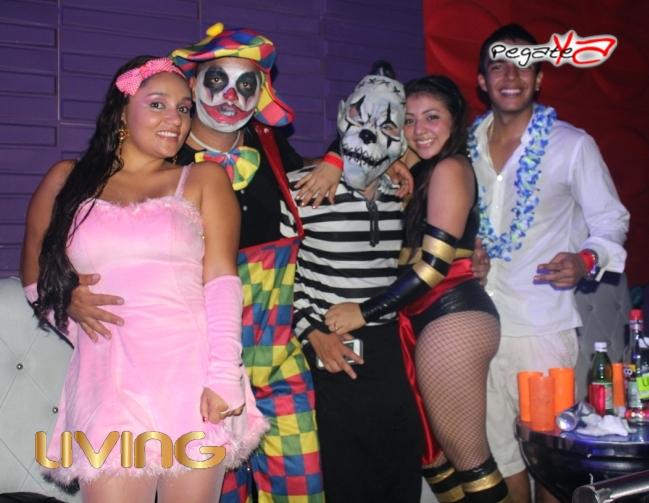 Foto 29 de Living Night Club - Halloween 2014 en Living Night Club, Cali