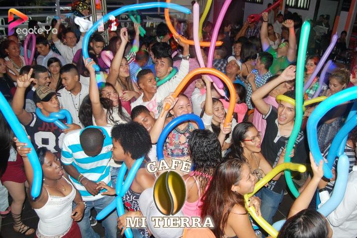 Foto 31 de Cafe Mi Tierra- 1er Fds Abril 2016 en Cafe Mi Tierra, Cali