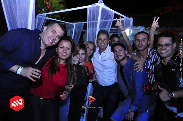 Foto 92 de The Roof Top Acuarela – 2018 en Fiestas Colombia, Medellín