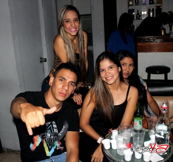 Foto 2 de Sinaloa Bar - 5to FDS Nov 2014 en Sinaloa Bar, Cali