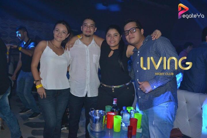 Foto 6 de Living Night Club - 5To fds Abril 2016 en Living Night Club, Cali
