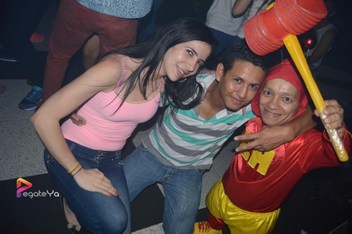 Foto 35 de El Manicomio sábado 25 de julio 2015 en Discoteca El Manicomio Bucaramanga, Bucaramanga