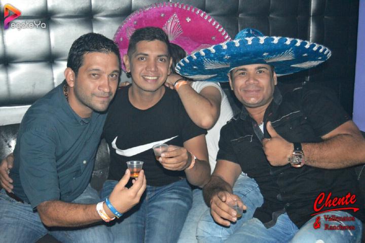 Foto 13 de Chente - 5to Fds Abril 2017 en CHENTE Vallenatos y Rancheras, Cali