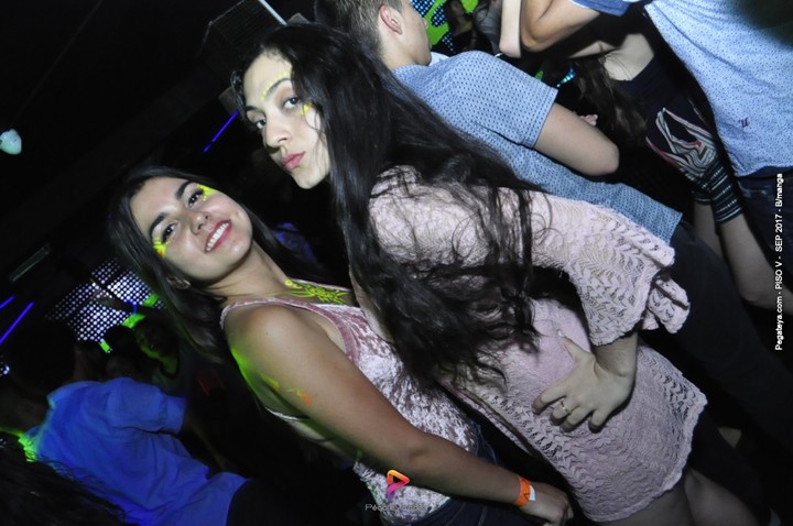 Foto 3 de PISO V - viernes 29 de sep 2017 en Bar Piso V Bucaramanga, Bucaramanga
