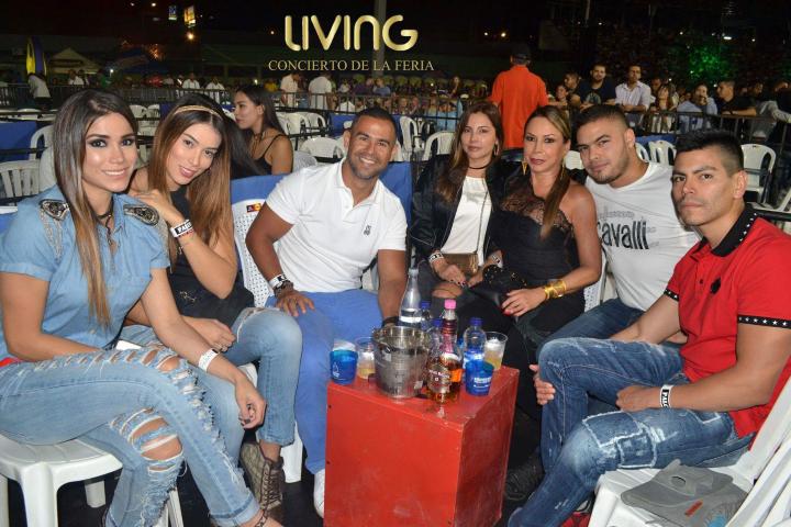 Foto 50 de Living Conciertos Feria De Cali 2016 en Living Night Club, Cali