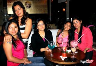 Foto 10 de Blondie - Marzo 15 del 2014 en Blondie Bar Cali, Cali