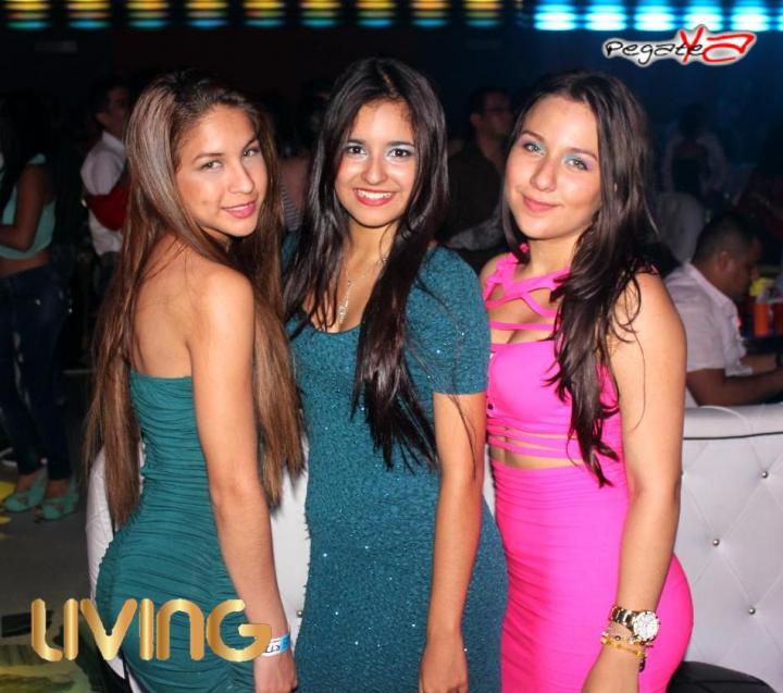 Foto 3 de Living Night Club - Oct 4 en Living Night Club, Cali