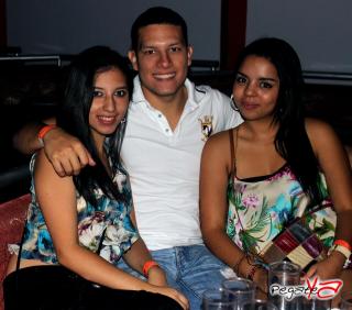 Foto 28 de Junio 29 del 2013 en Space Menga, Cali