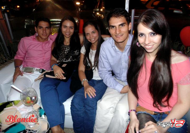 Foto 50 de Blondie - Amor y Amistad en Blondie Bar Cali, Cali