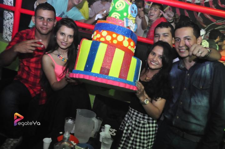 Foto 23 de El Manicomio sábado 20 de junio 2015 en Discoteca El Manicomio Bucaramanga, Bucaramanga