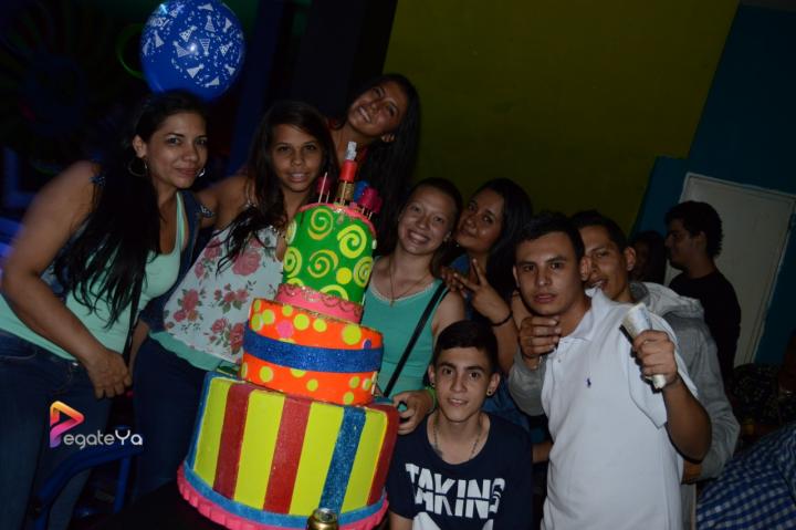 Foto 34 de El manicomio sábado 04 de julio 2015 en Discoteca El Manicomio Bucaramanga, Bucaramanga