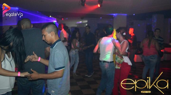 Foto 35 de Epika Night Club - 5to FDS Abril 2016 en Epika Night Club, Cali