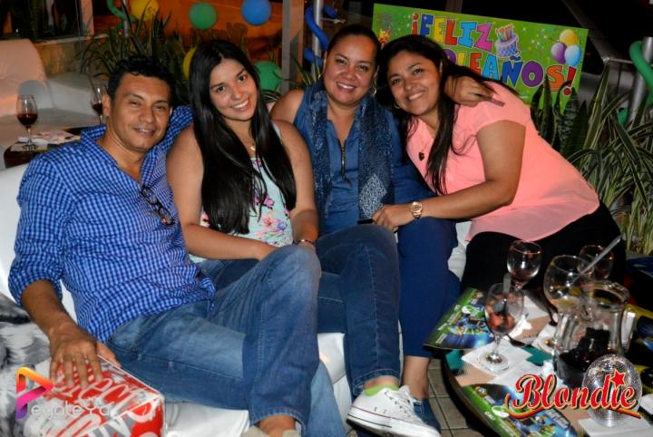 Foto 13 de Blondie - 4to FDS Julio 2015 en Blondie Bar Cali, Cali