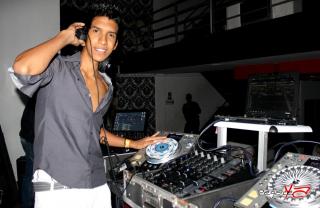 Foto 19 de Septiembre 28 del 2013 en Babel / Barra Libre Cali, Cali