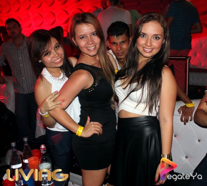 Foto 1 de Living - 2do FDS Abril 2015 en Living Night Club, Cali