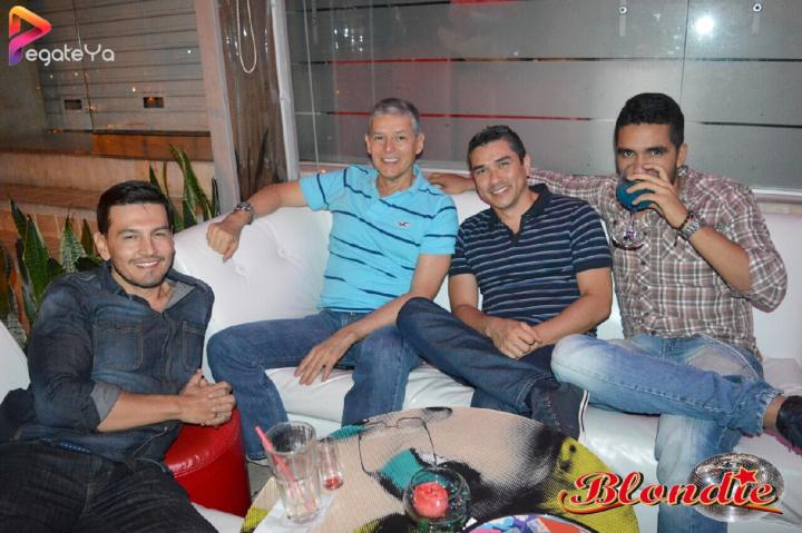 Foto 14 de Blondie - 3er FDS Dic 2016 en Blondie Bar Cali, Cali