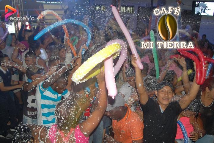 Foto 32 de Cafe Mi Tierra- 1er Fds Abril 2016 en Cafe Mi Tierra, Cali