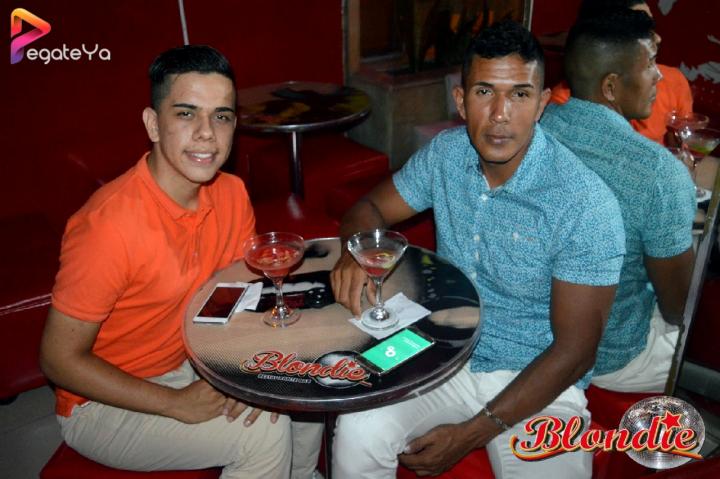 Foto 60 de Blondie - AMOR & AMISTAD 2016 en Blondie Bar Cali, Cali