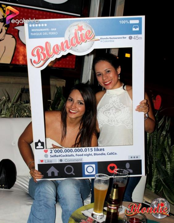 Foto 7 de Blondie - Amor y Amistad 2015 en Blondie Bar Cali, Cali