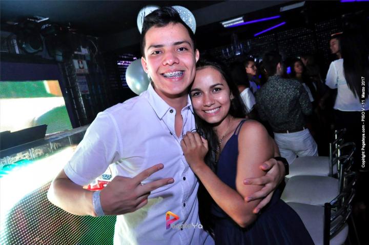 Foto 34 de Piso V - Sabado 11 de marzo de 2017 en Bar Piso V Bucaramanga, Bucaramanga