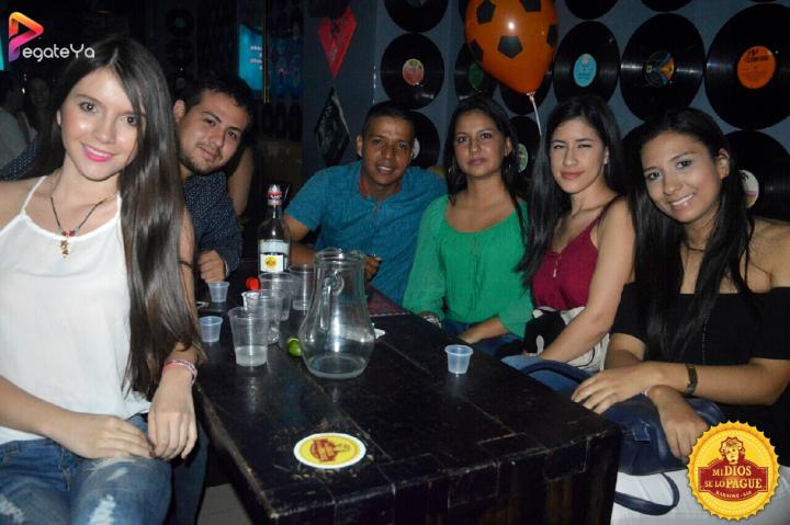 Foto 60 de Mi Dios se lo Pague - 1er Fds Abril en Fonda Mi Dios Se Lo Pague, Cali