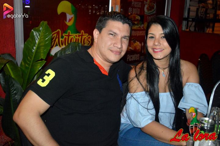 Foto 15 de La Lora - 2do Fds Mayo 2017 en La Lora Bar, Cali