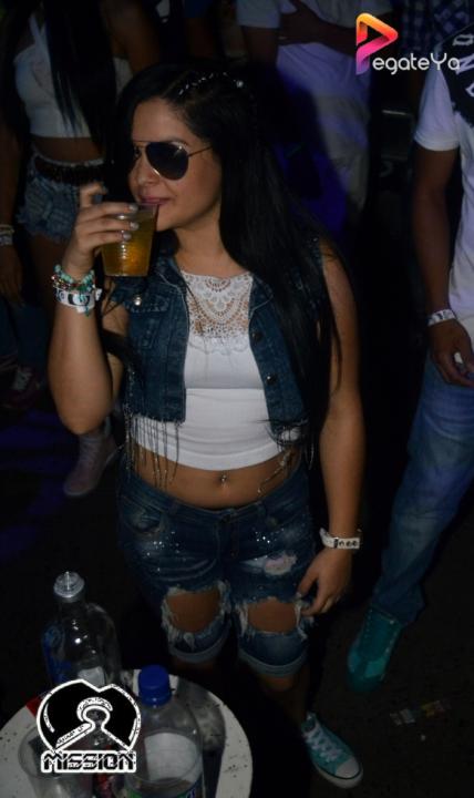 Foto 71 de 5ta Edicion Fiesta Blanca - Mission Club en Pegateya Cali, Cali