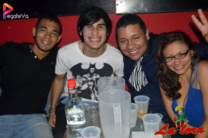Foto 9 de La Lora - 1er Fds Junio 2017 en La Lora Bar, Cali