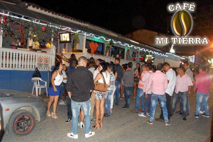 Foto 36 de Cafe mi Tierra - 3er Fds Abril 2016 en Cafe Mi Tierra, Cali