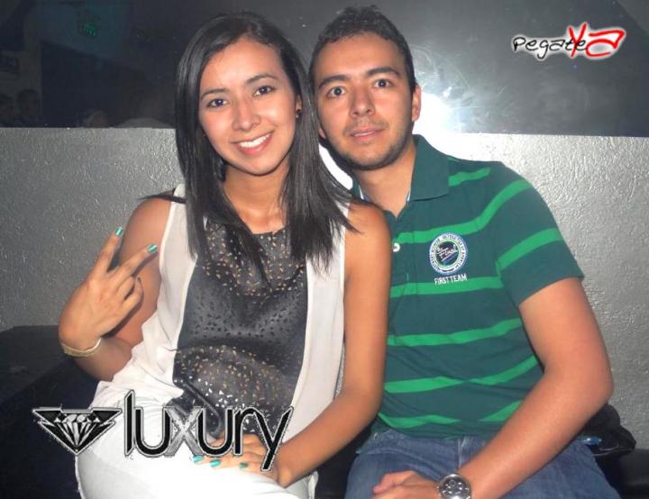 Foto 35 de Luxury - 1er FDS de Oct en Discoteca Luxury Medellin, Medellín