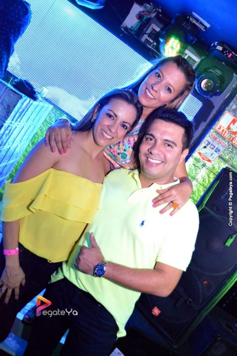 Foto 32 de PISO V - Sabado 2 de abril 2016 en Bar Piso V Bucaramanga, Bucaramanga