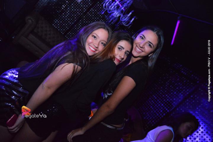 Foto 16 de PISO V - Viernes 15 de julio 2016 en Bar Piso V Bucaramanga, Bucaramanga