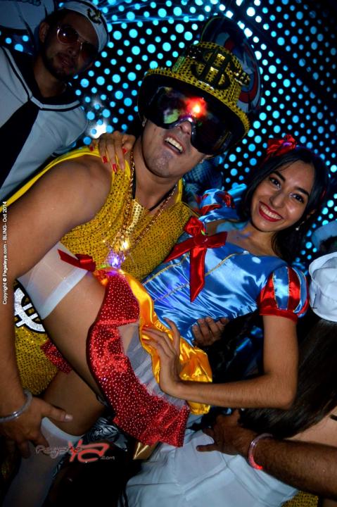 Foto 102 de Bling viernes 31 de octubre de 2014 en Bar Bling Bucaramanga, Bucaramanga