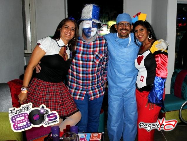 Foto 39 de Beautiful 80`s - Halloween 2014 en Beautiful 80`s Cali, Cali
