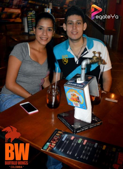 Foto 6 de Bufalo Wings - 4to FDS Agosto 2015 en Búfalo Wings - Cali, Cali