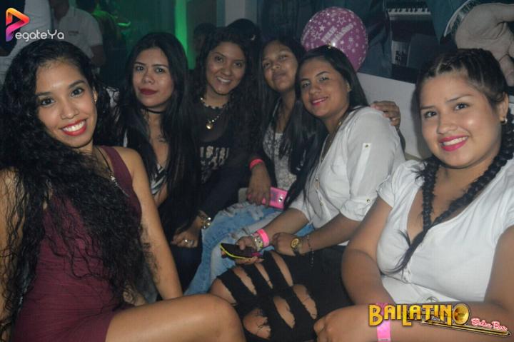 Foto 43 de Bailatino - 1er Fds Junio 2017 en Bailatino - Bar, Cali