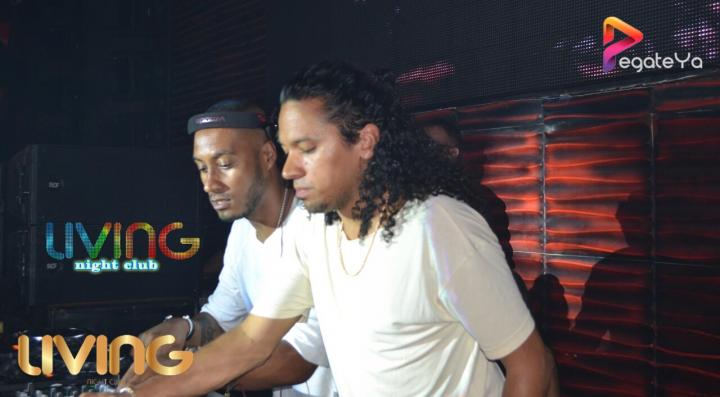 Foto 10 de Living Night Club - 3er fds Abril 2016 en Living Night Club, Cali