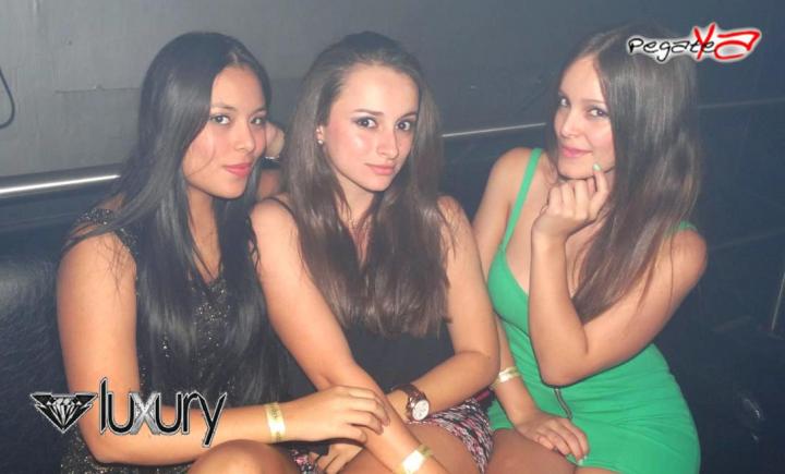 Foto 4 de Luxury - Septiembre 27 en Discoteca Luxury Medellin, Medellín