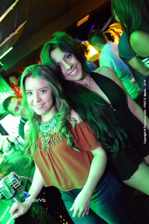 Foto 12 de PISO V - 12 marzo 2016 en Bar Piso V Bucaramanga, Bucaramanga