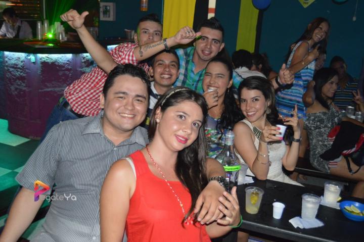Foto 27 de Discoteca El Manicomio 21 de marzo 2015 en Discoteca El Manicomio Bucaramanga, Bucaramanga