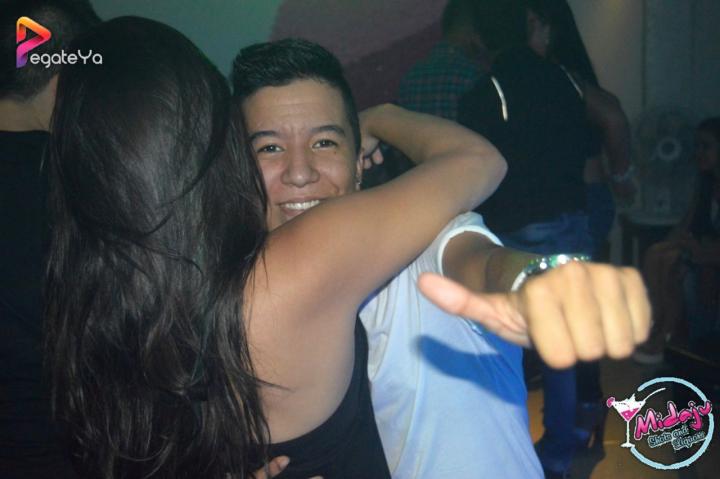 Foto 19 de Midaju - 1er FDS Oct 2015 en Midaju Bar