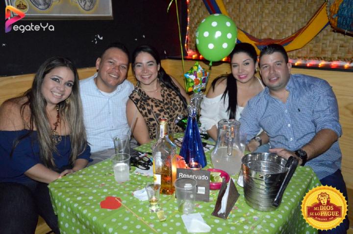 Foto 29 de Mi Dios Se Lo Pague - Hallowen 2016 en Fonda Mi Dios Se Lo Pague, Cali