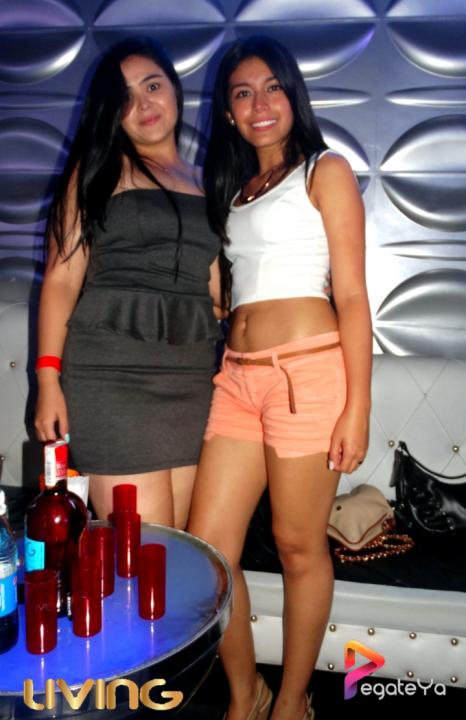 Foto 20 de Living - Abril 25 del 2015 en Living Night Club, Cali