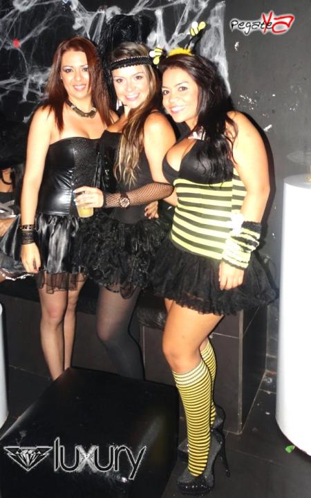 Foto 16 de Luxury - Halloween 2014 en Discoteca Luxury Medellin, Medellín